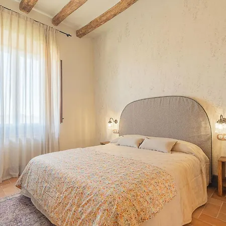 Holiday home Mas Falques *